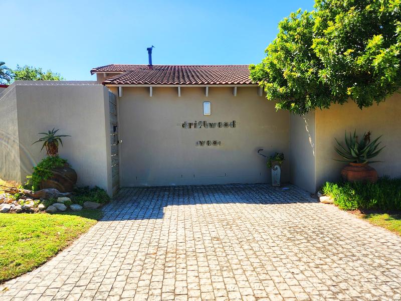 To Let 4 Bedroom Property for Rent in Seaside Longships Western Cape